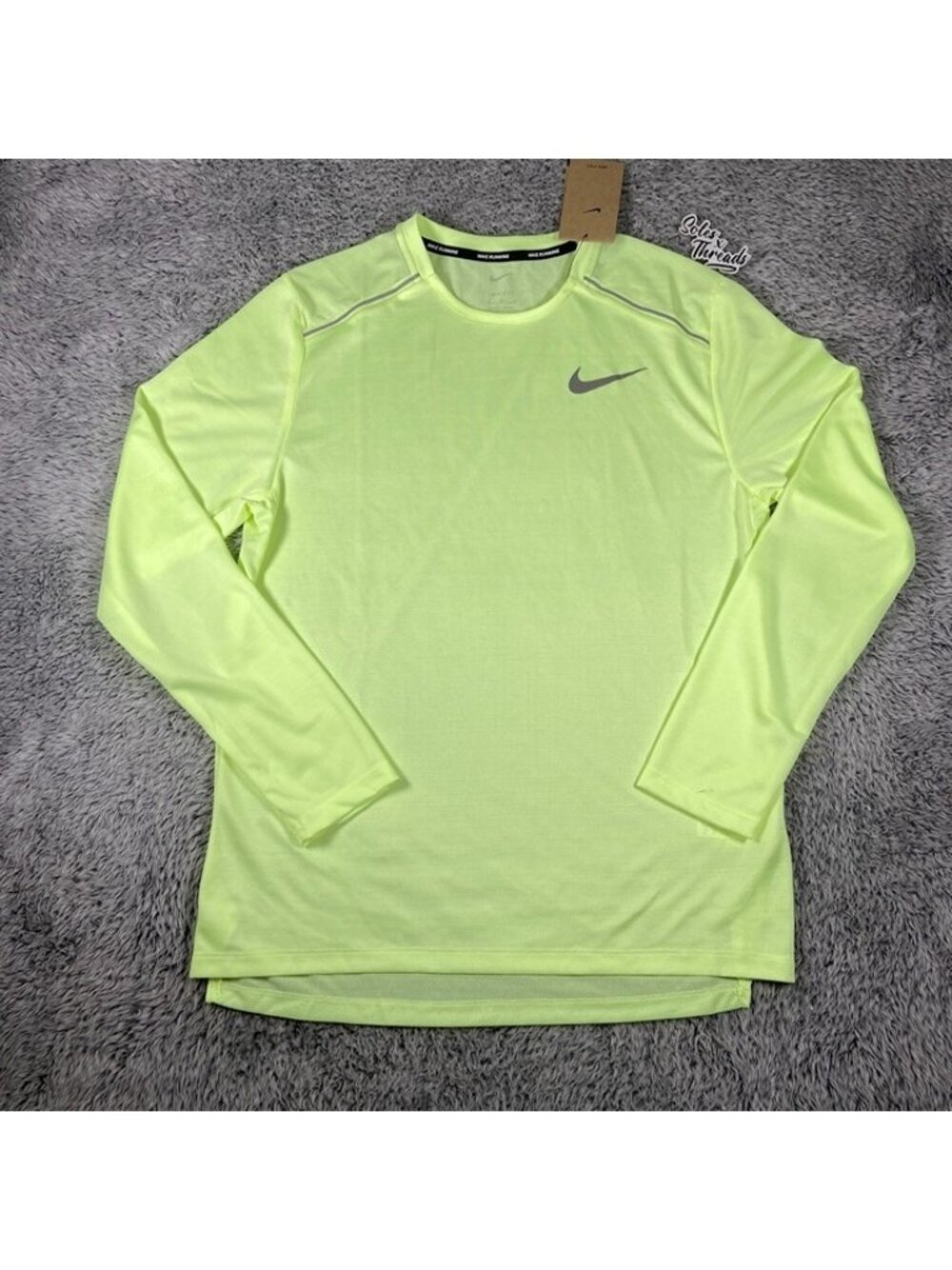 Nike Dri-Fit Miler Running LS Shirt Size Large Men Barely Volt AJ7568-703